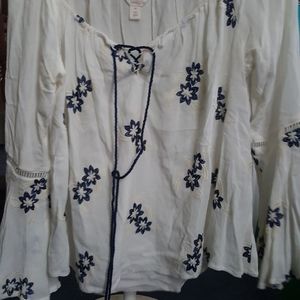 **3 for $15** Sun&Shadow Flowy Blouse
